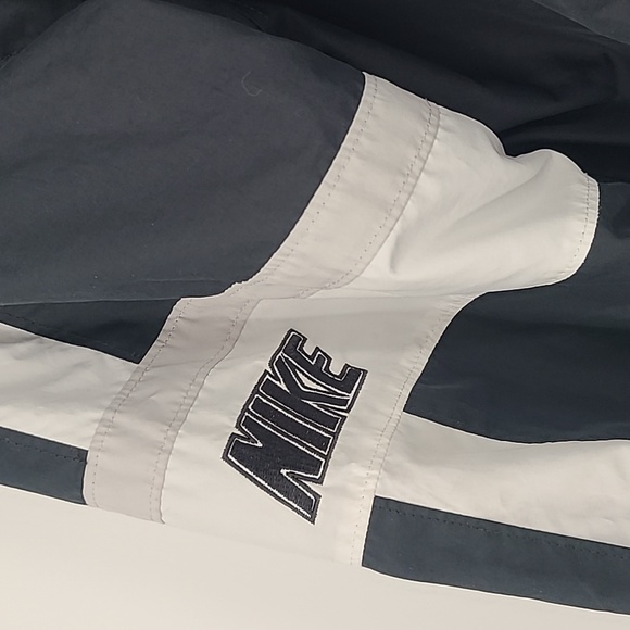 Vintage Nike windbreaker jacket medium black white gray zip up - Picture 2 of 10